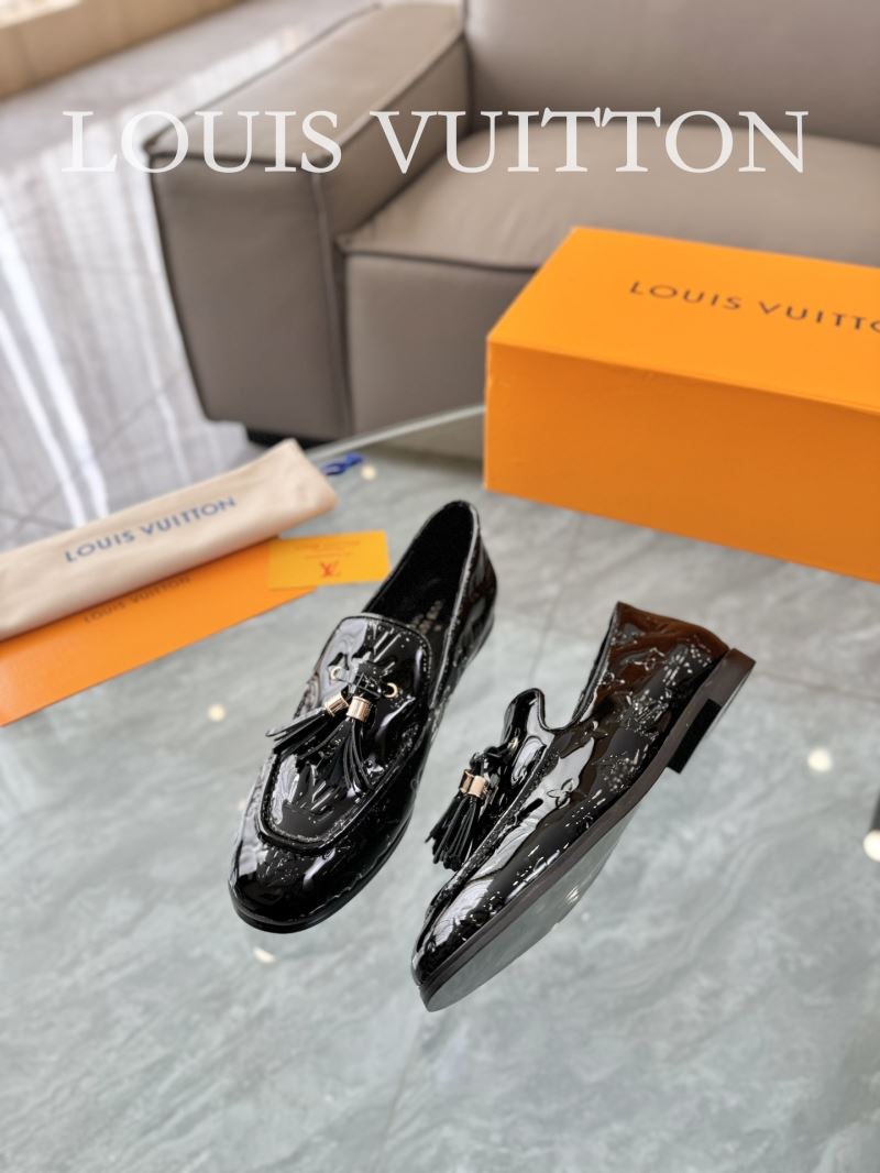 Louis Vuitton Low Shoes